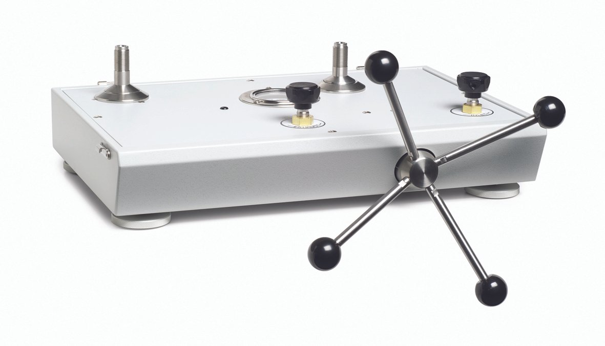 Fluke P5513 Pneumatic Pressure Comparator